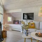 Bole - 400m From The Sea By Interhome 펜션