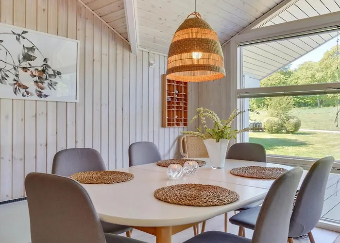 Holiday home Bole - 400m From The Sea By Interhome